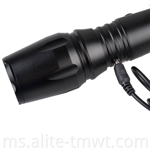 XM-L T6 Zoom Waterproof LED Obor yang boleh dicas semula dengan Plug Charger